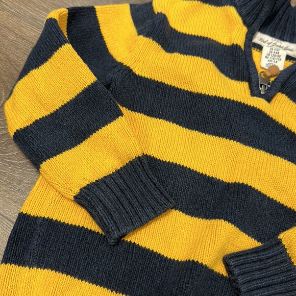 🌿5 / $15🌿Toddlers Sweater - Picture 4 of 4